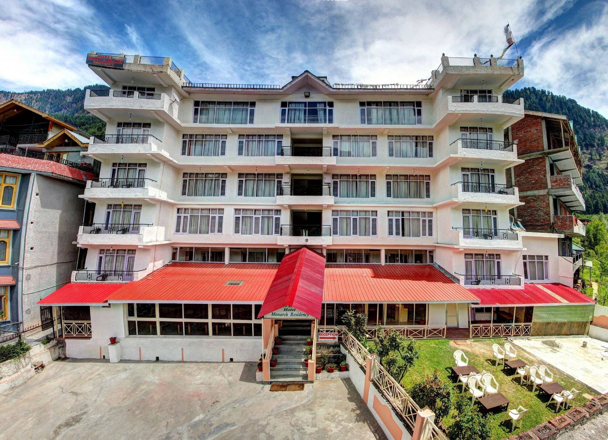 Hotel Monarch Residency มะนาลี ภายนอก รูปภาพ